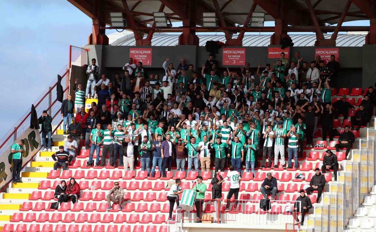 Ziraat Türkiye Kupası: Ümraniyespor: 4 - Efeler 09 Spor Futbol Kulübü: 0