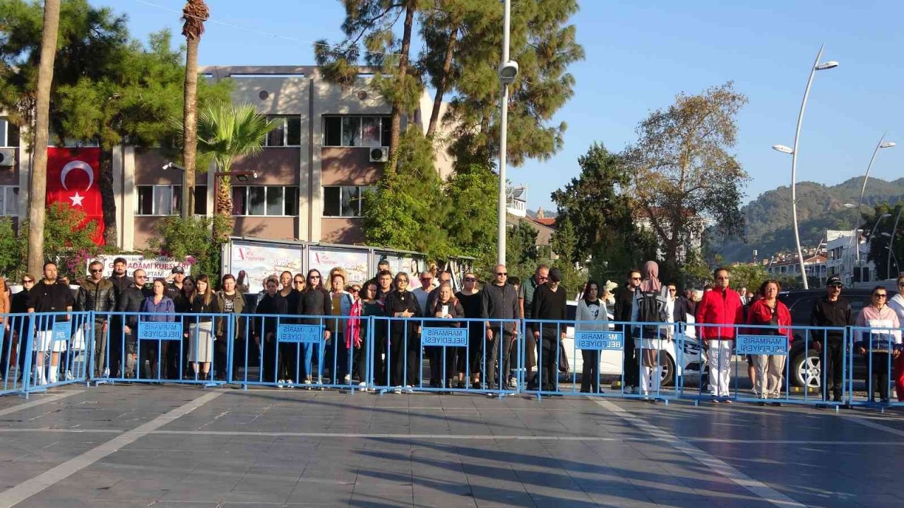 Marmaris’te 10 Kasım Atatürk’ü Anma Günü programı gerçekleştirildi