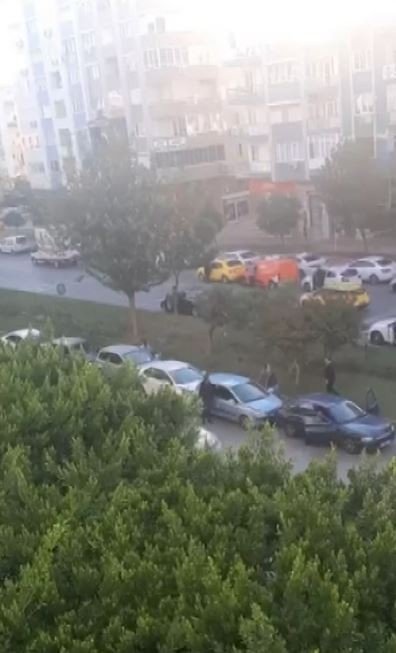 Saygı duruşu sırasında yaşanan zincirleme kazada 6 araç birbirine girdi