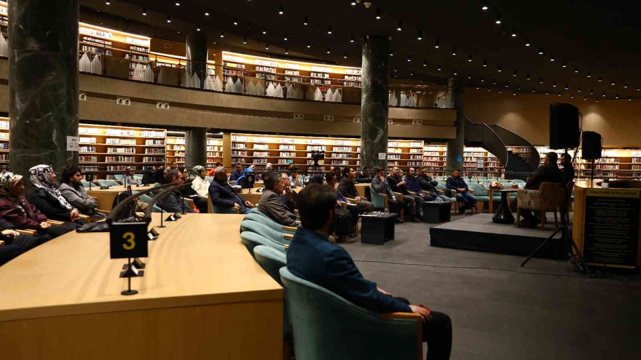 Gazetecilerden Başakşehir’de unutulmaz sohbet