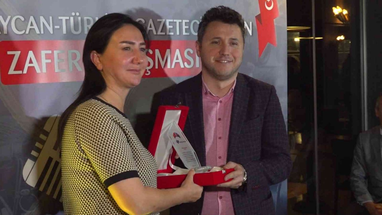 "Azerbaycan-Türkiye Gazetecilerinin Zafer Buluşması"nda gazetecilere ‘Karabağ Savaşı Fahri Ödülü’ verildi