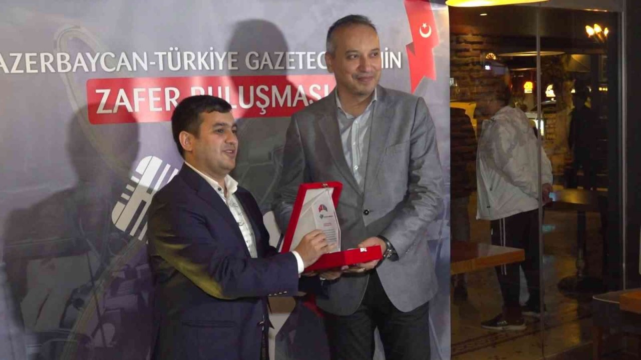 "Azerbaycan-Türkiye Gazetecilerinin Zafer Buluşması"nda gazetecilere ‘Karabağ Savaşı Fahri Ödülü’ verildi
