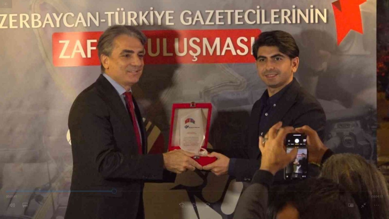 "Azerbaycan-Türkiye Gazetecilerinin Zafer Buluşması"nda gazetecilere ‘Karabağ Savaşı Fahri Ödülü’ verildi