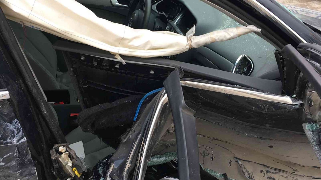 Elazığ’da iki araç çarpıştı: 5 yaralı