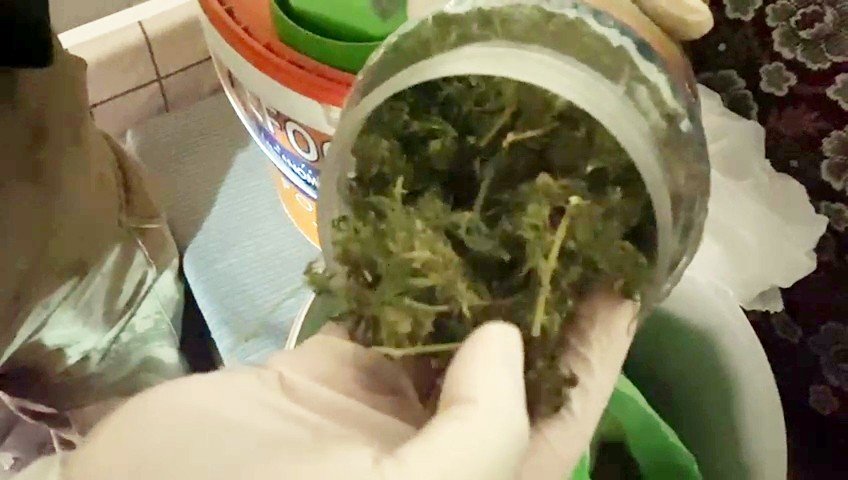 Hatay’da 1 kilo 300 gram esrar ele geçirildi