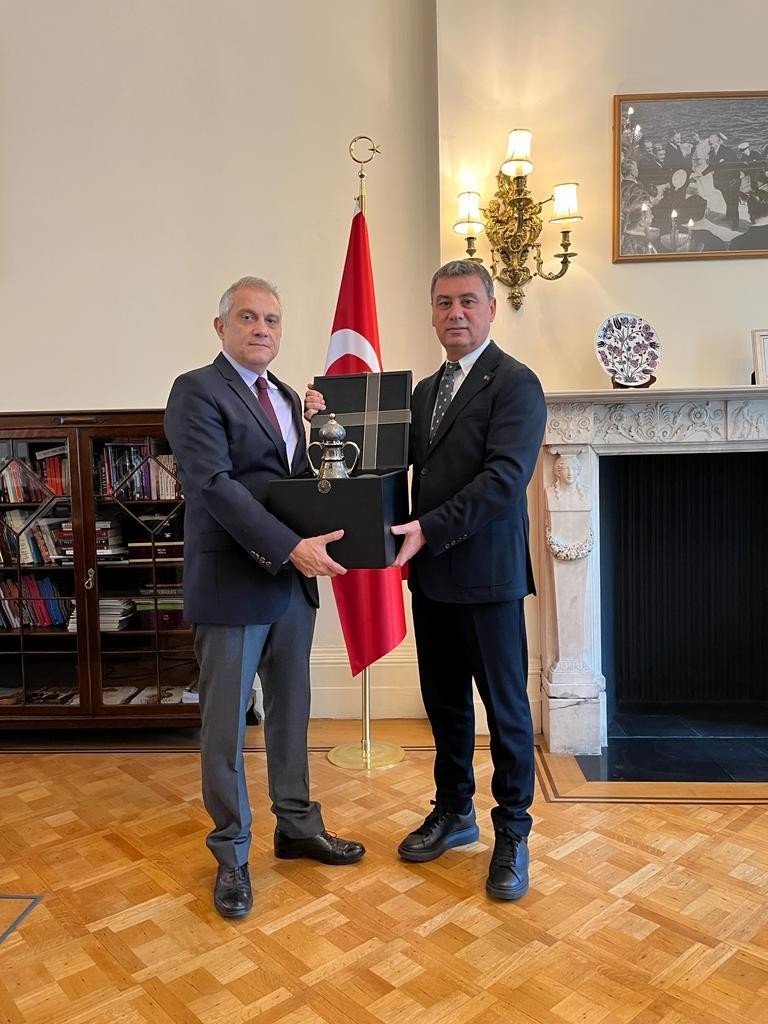 Londra’da düzenlenen Uluslararası Turizm Fuarı’na Ankara’dan tek temsilci olarak Gölbaşı Belediyesi katıldı