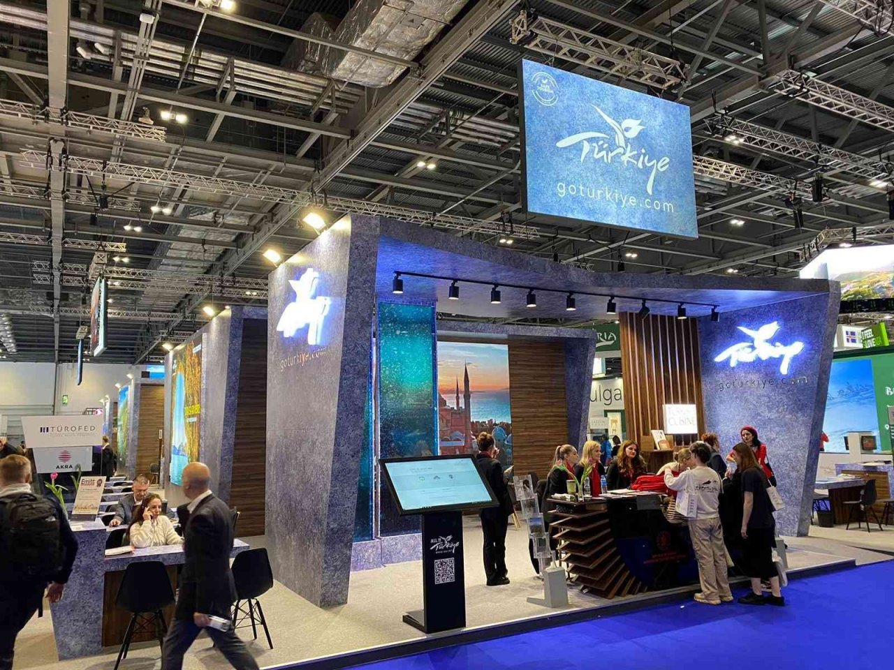 Kaş Belediyesi Londra’da Turizm Fuarı’na katıldı