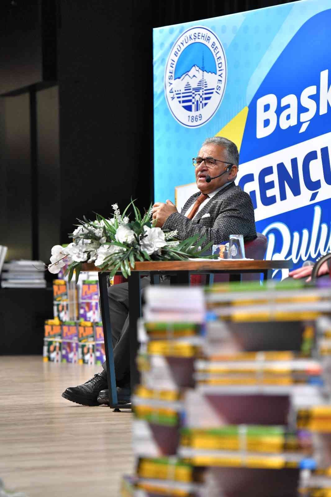 Başkan Büyükkılıç, gençlerle buluştu