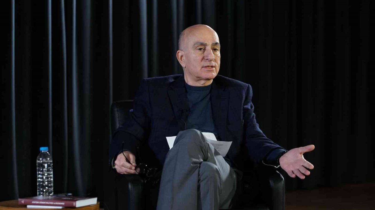 Prof. Dr. Işın Çelebi: “Atatürk’ün ekonomi politikası, devrime dayanıyor”