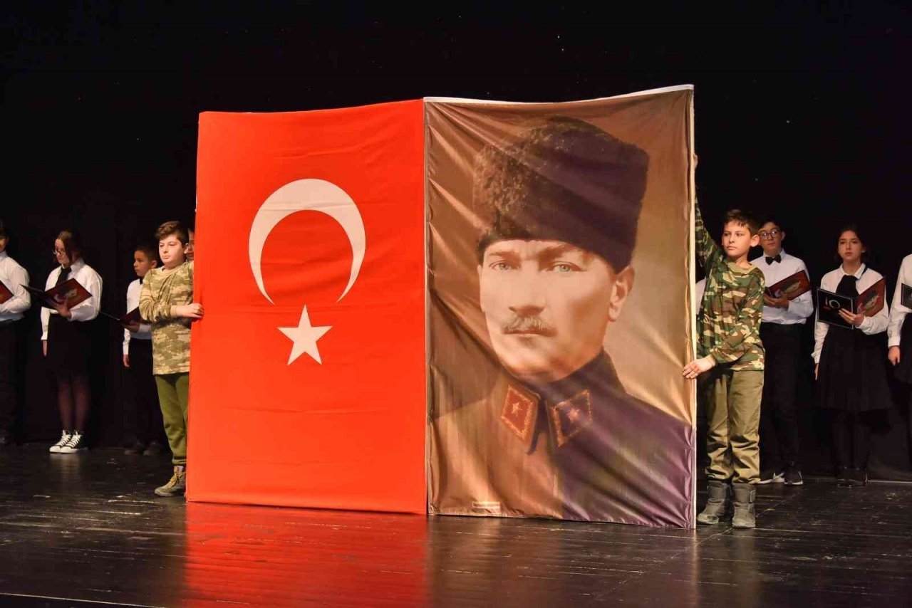 Gazi Mustafa Kemal Atatürk törenler ile anıldı