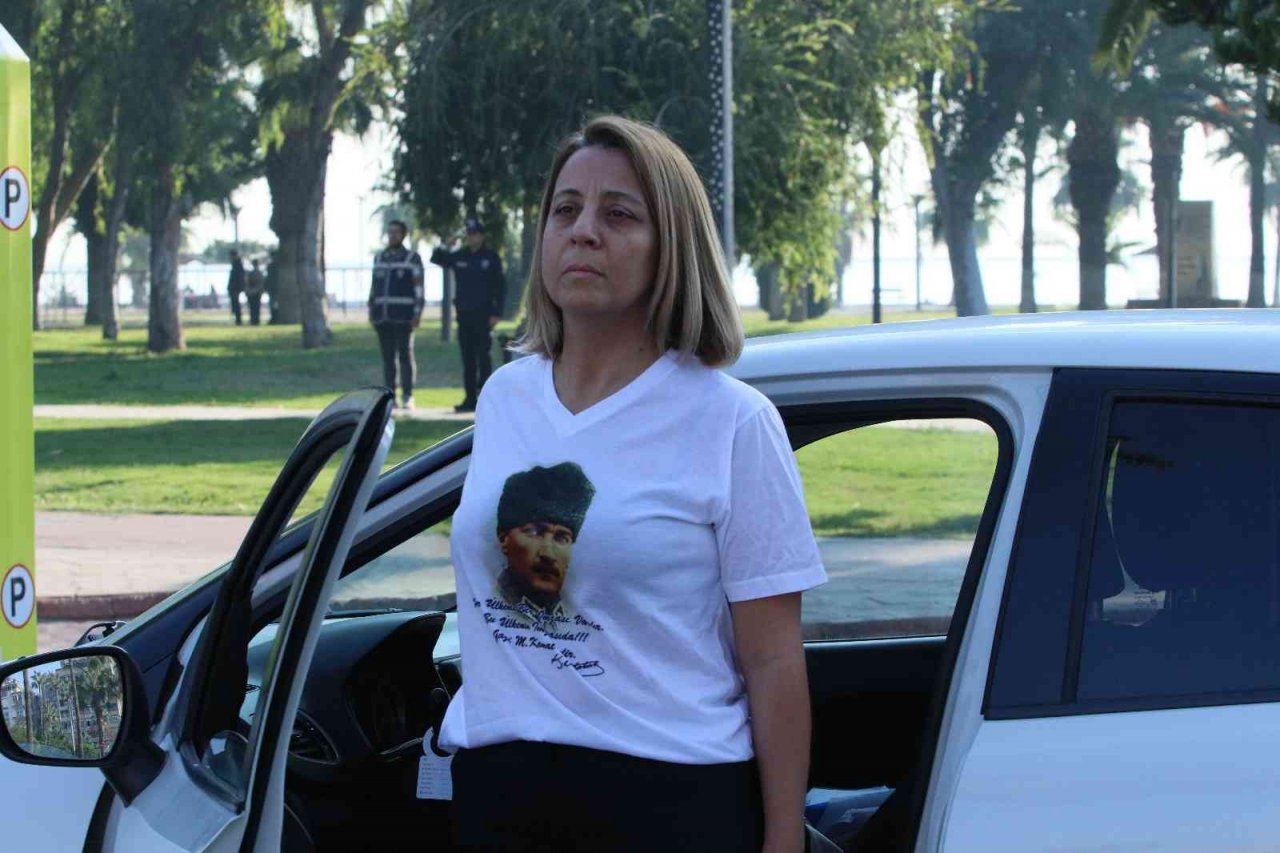 Türkiye Cumhuriyeti’nin kurucusu Ulu Önder Mustafa Kemal Atatürk, ölümünün 84’üncü yılında Mersin’de törenle anıldı