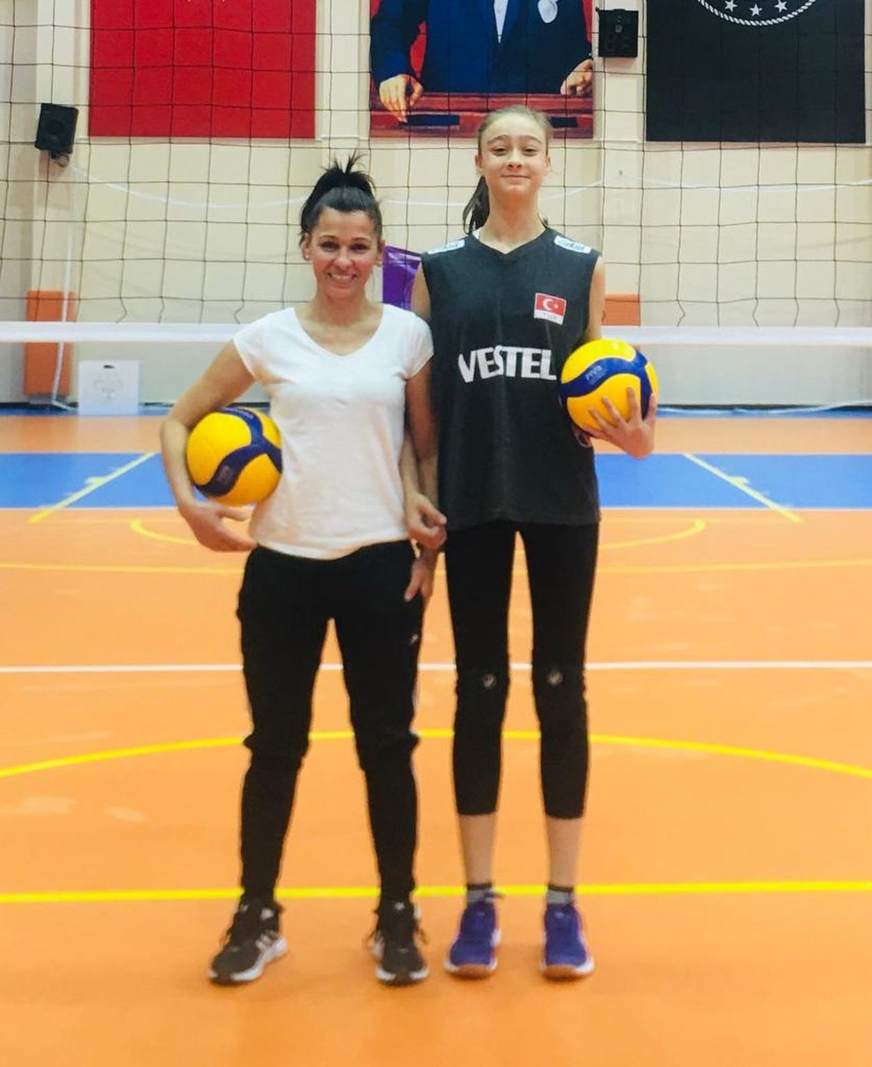 Minel Nefin Özen’e milli davet