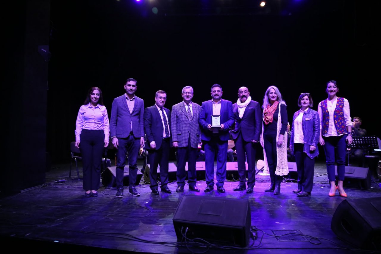 TKM’de türkü geçidi