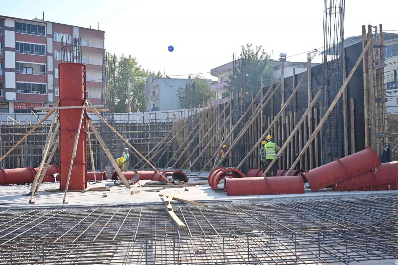 Bursa’ya yeni kapalı pazar alanı