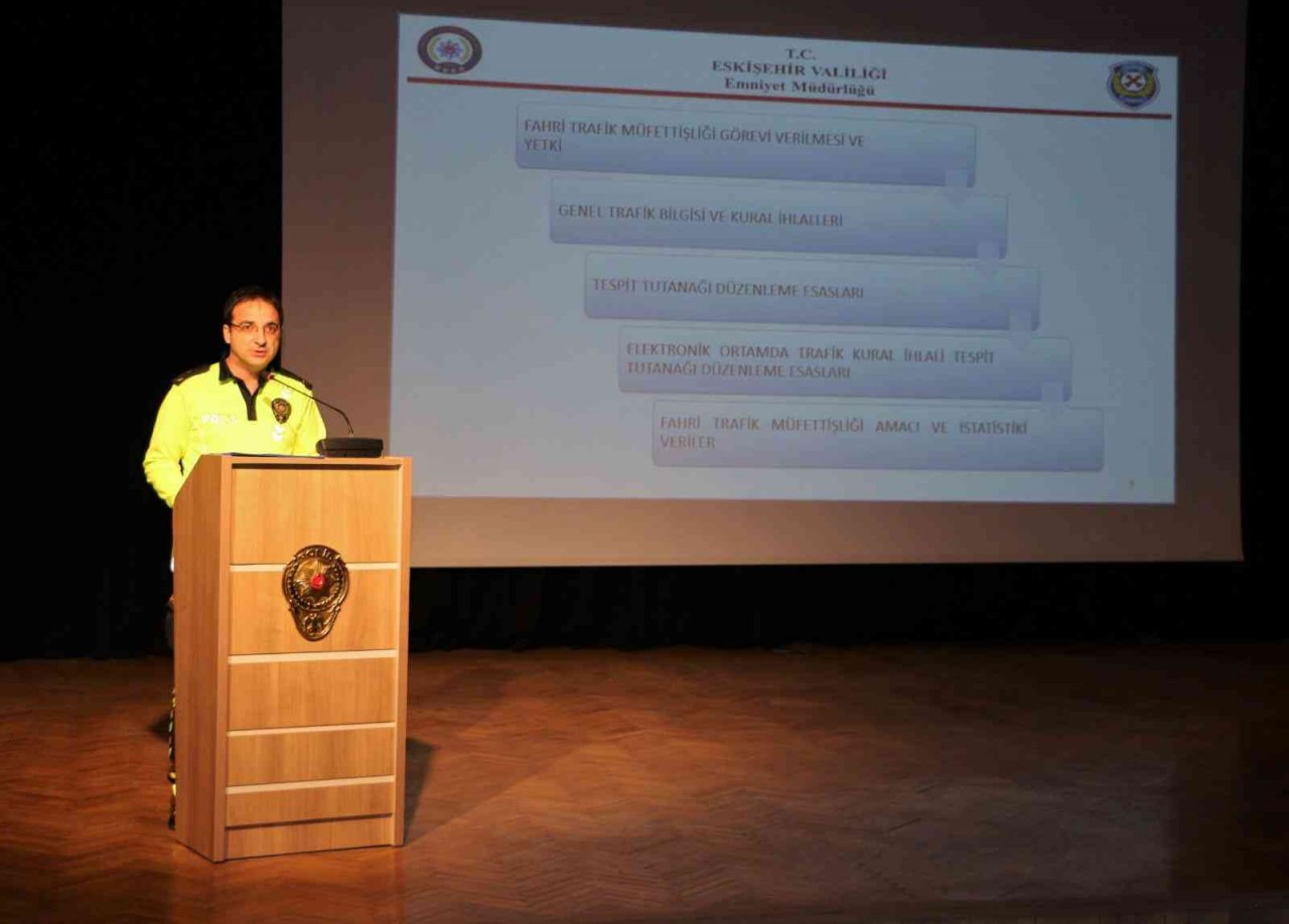 Fahri trafik müfettişlerine bilgilendirme toplantısı yapıldı