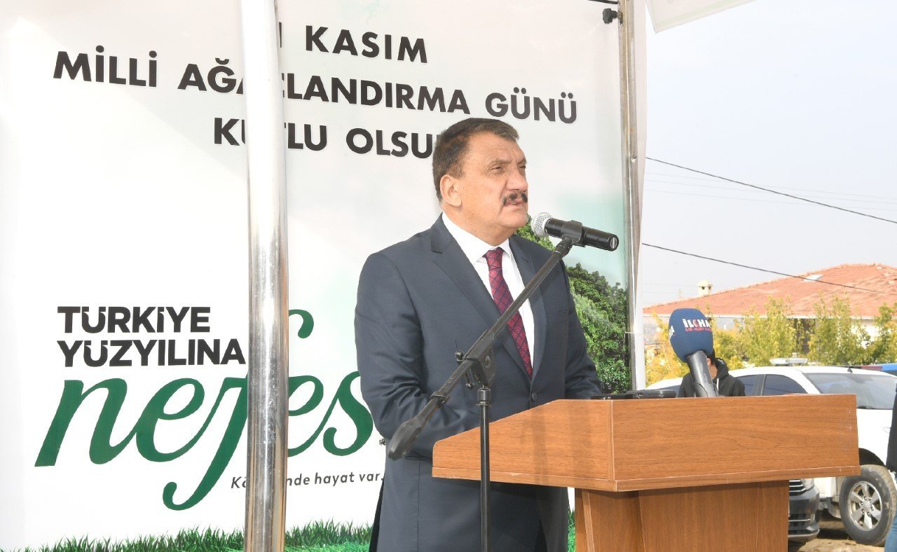 Malatya’da Türkiye Yüzyılına Nefes için fidan dikildi
