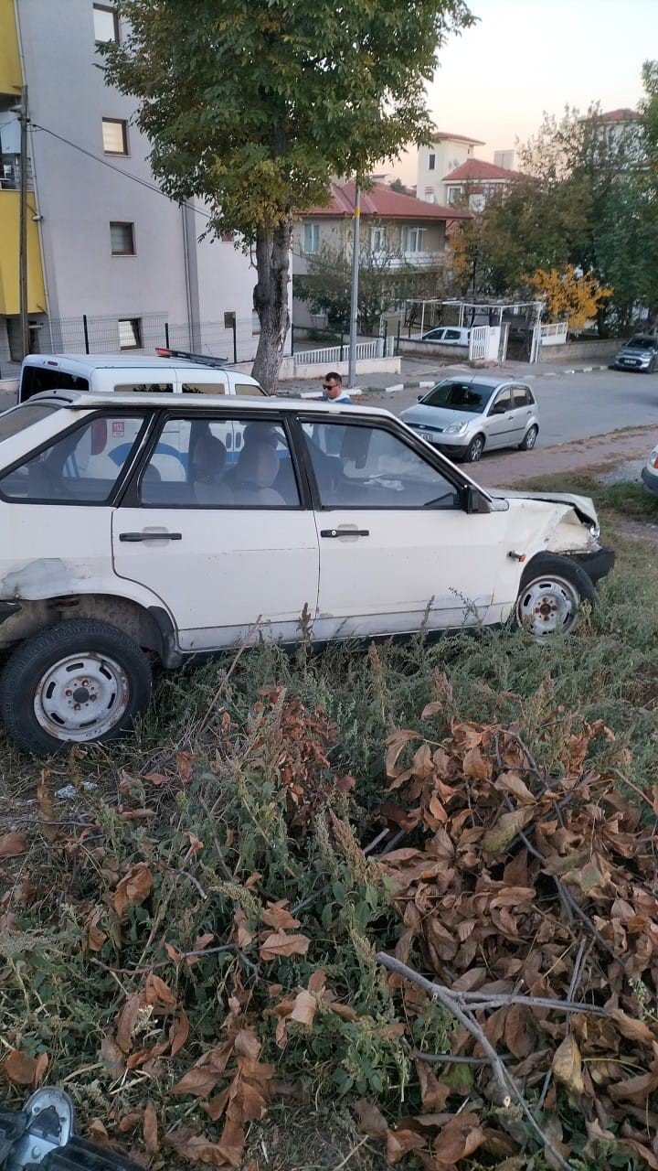 Trafik kazalarında 3 kişi yaralandı