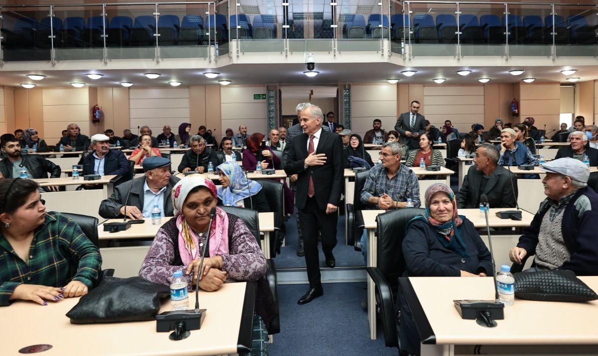 Vatandaşın tapu sevinci