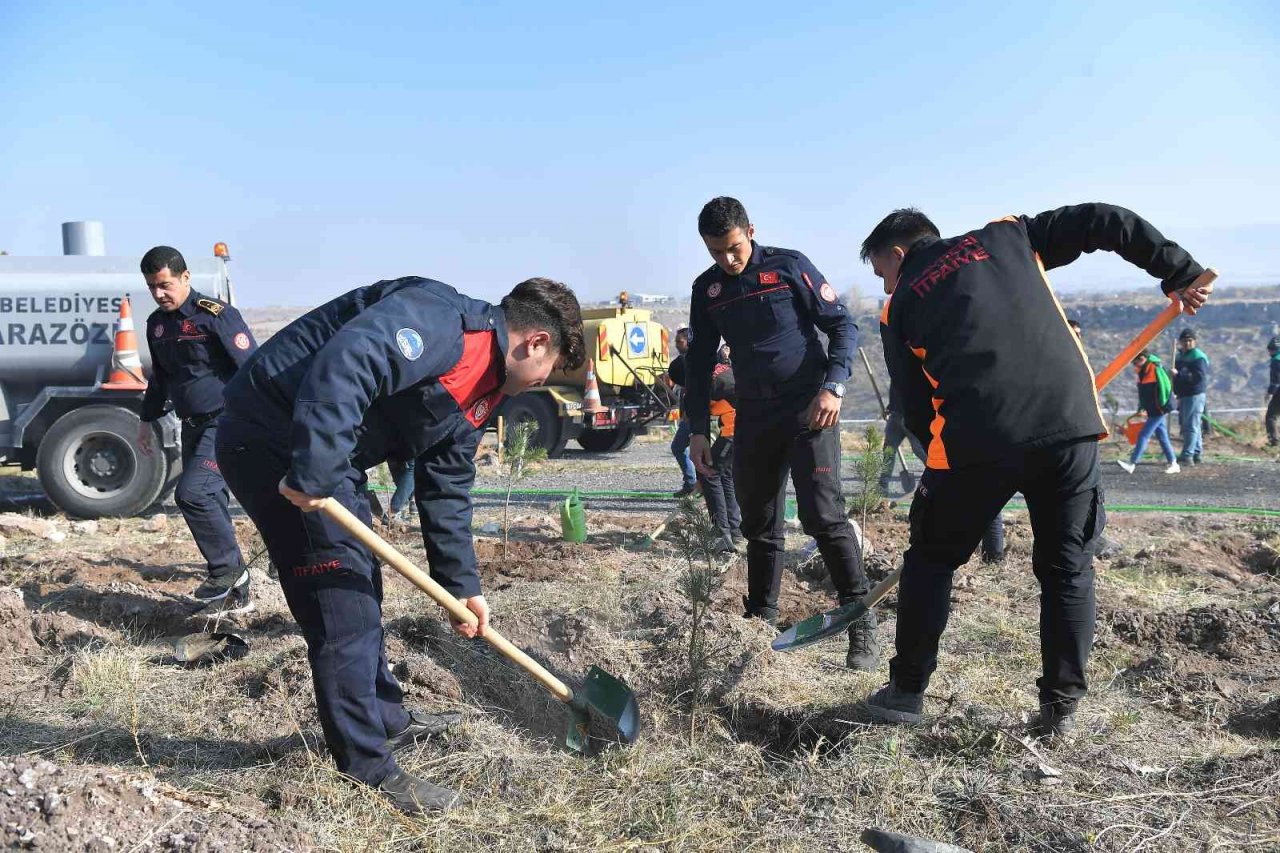 Kayseri Büyükşehir, 11.11’de 5 bin fidan ile geleceğe nefes oldu
