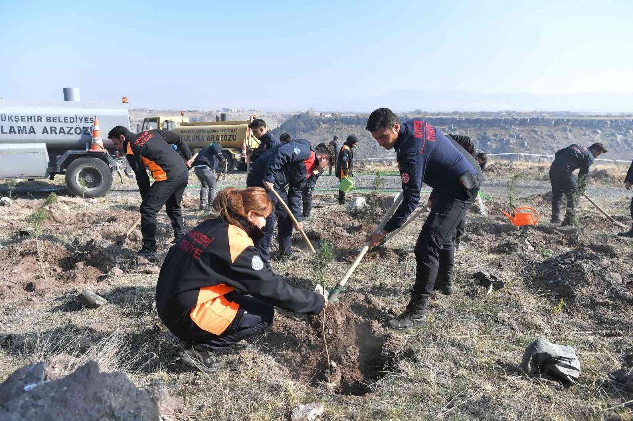 Kayseri Büyükşehir, 11.11’de 5 bin fidan ile geleceğe nefes oldu