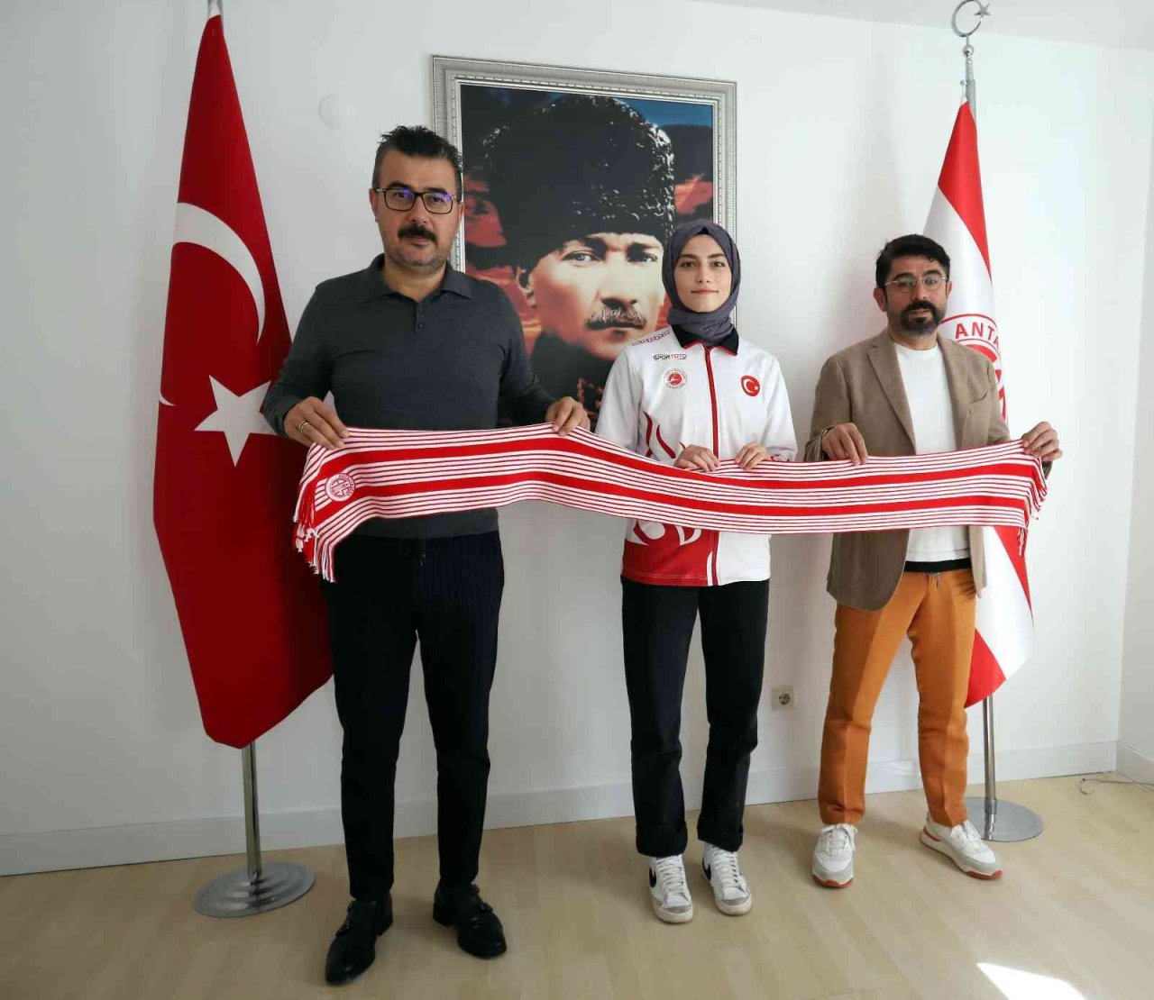 Sena Amine Nur Özgen Antalyaspor’da
