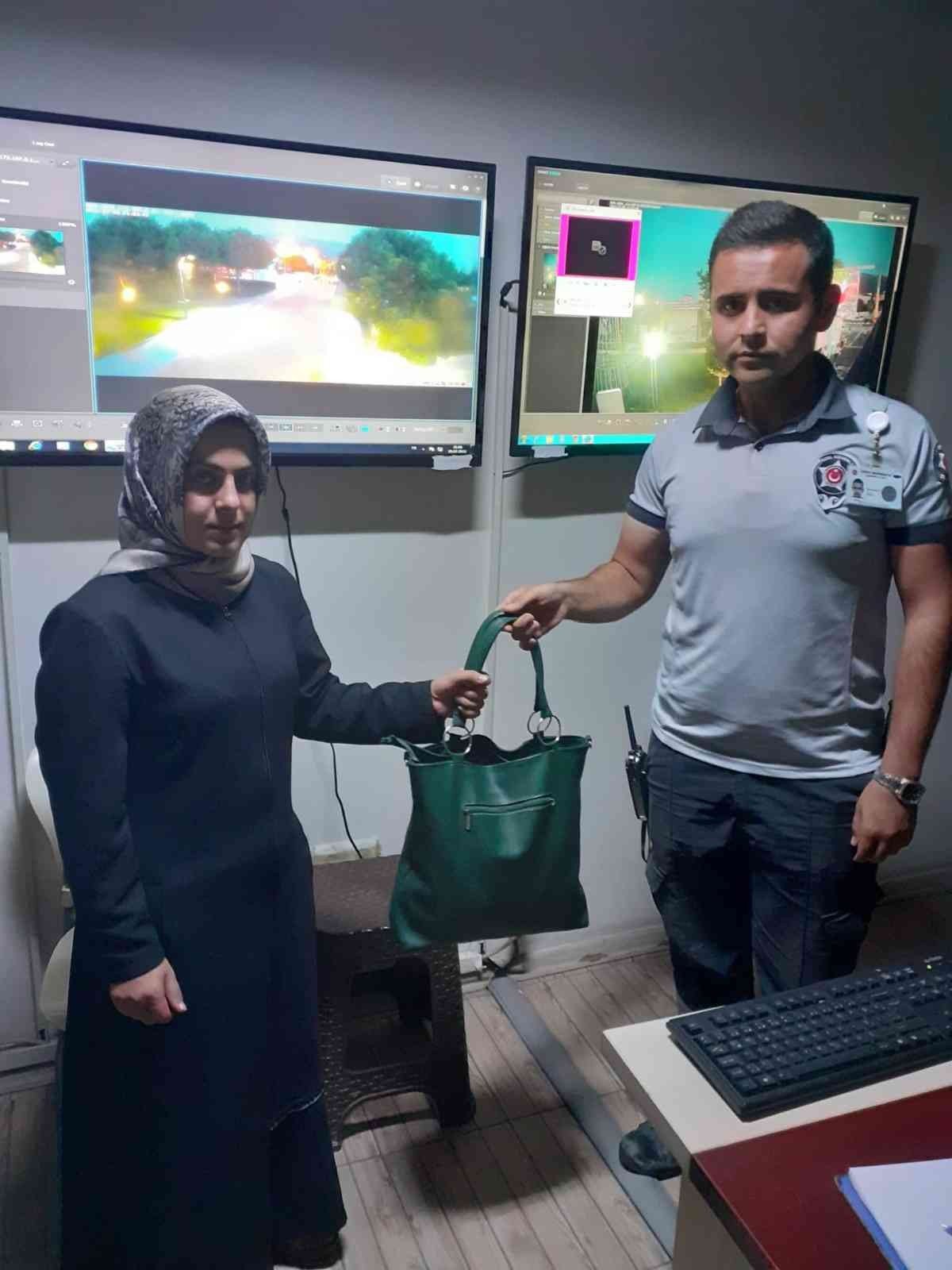 Zabıta ekipleri 456 adet değerli eşyayı sahiplerine ulaştırdı
