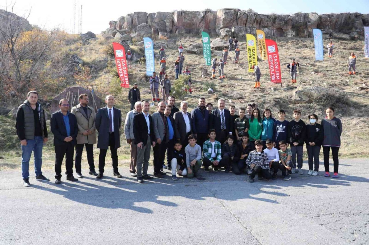 Melikgazi’den Milli Ağaçlandırma Günü’ne özel 3 bin 838 fidan