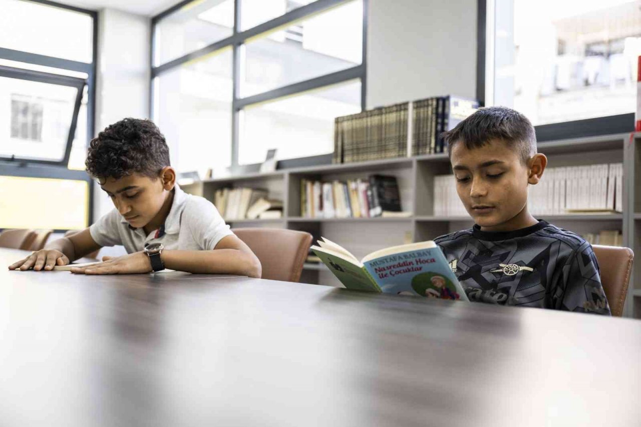 Hal Mahallesi Kütüphanesi öğrencilerin ikinci evi oldu