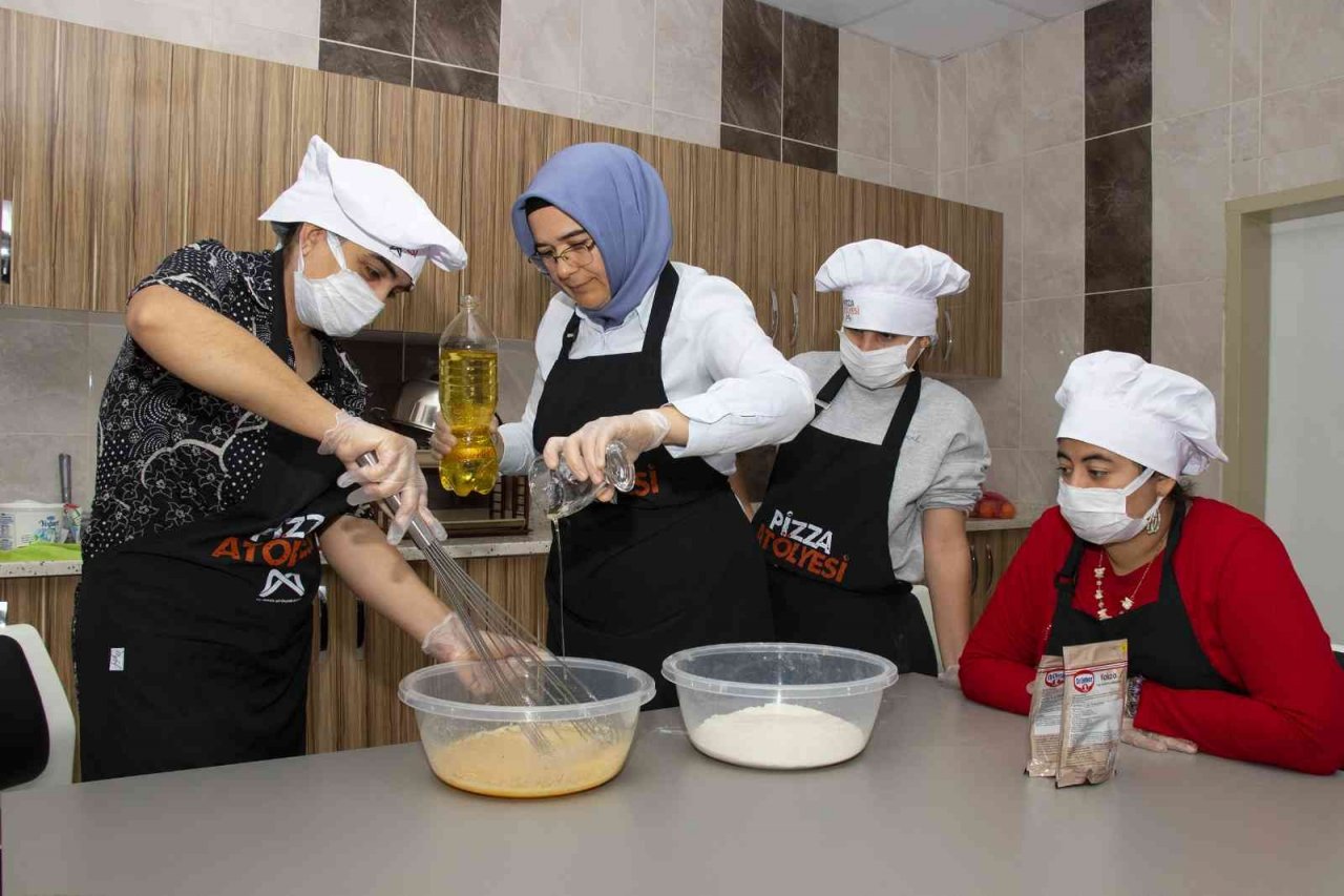 Engelsiz Mutfak Atölyesi’nde geleceğin aşçıları yetişiyor