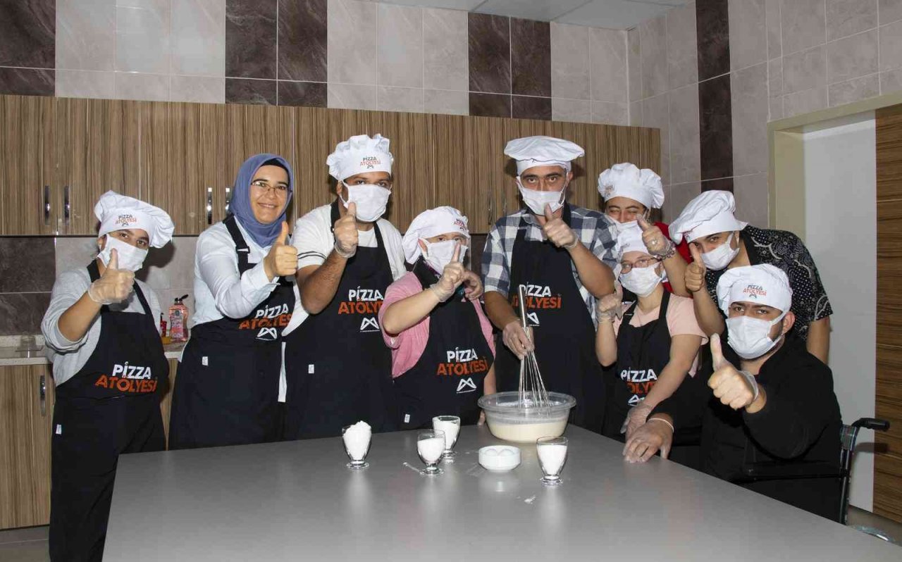 Engelsiz Mutfak Atölyesi’nde geleceğin aşçıları yetişiyor