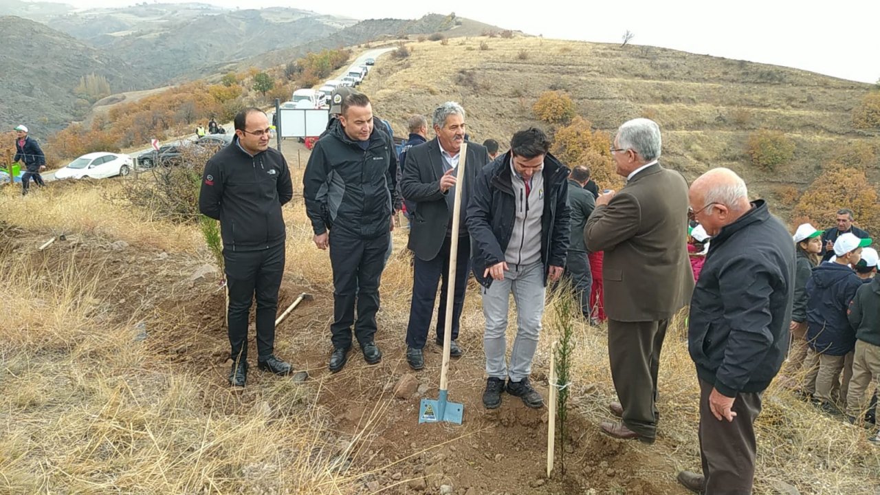 İskilip’te 500 fidan toprakla buluştu