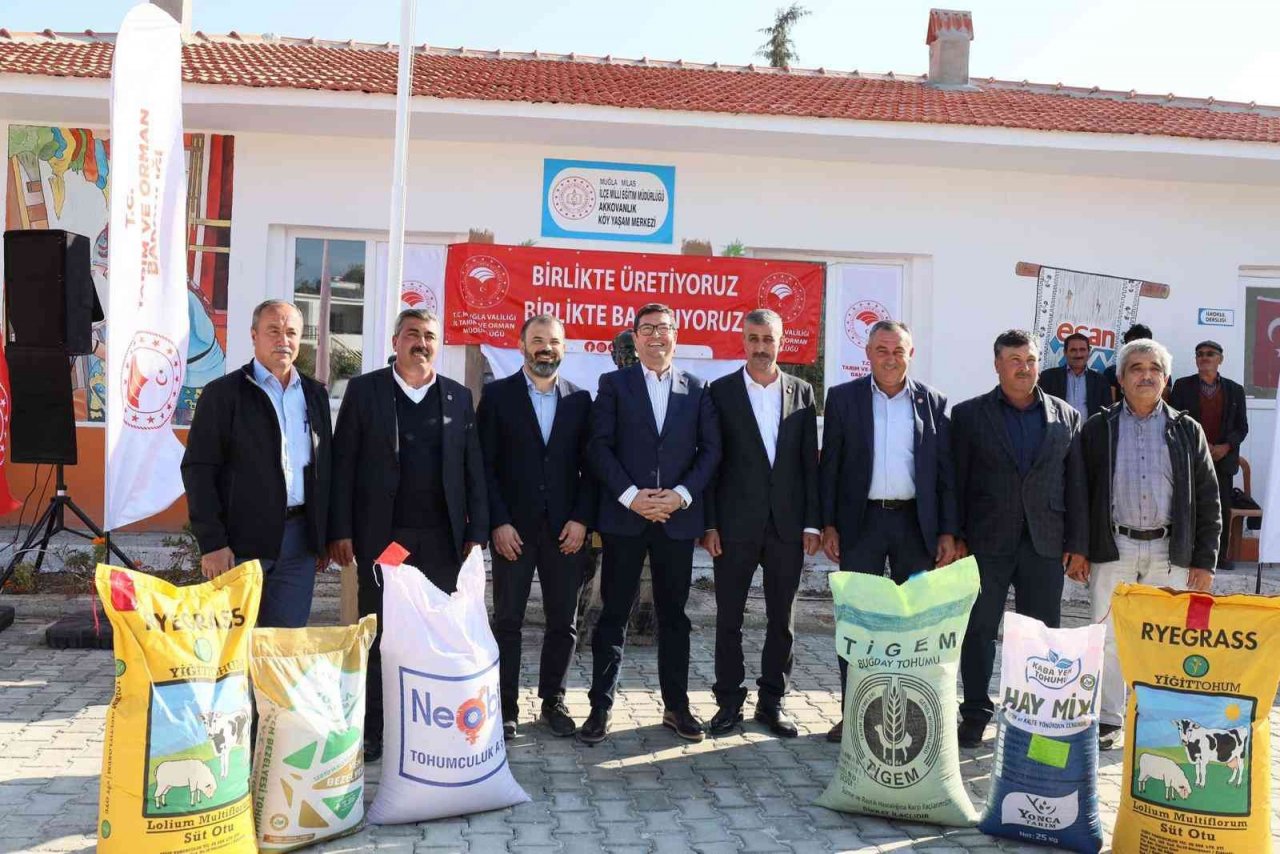 Milas’ta 64 ton sertifikalı tohum dağıtıldı