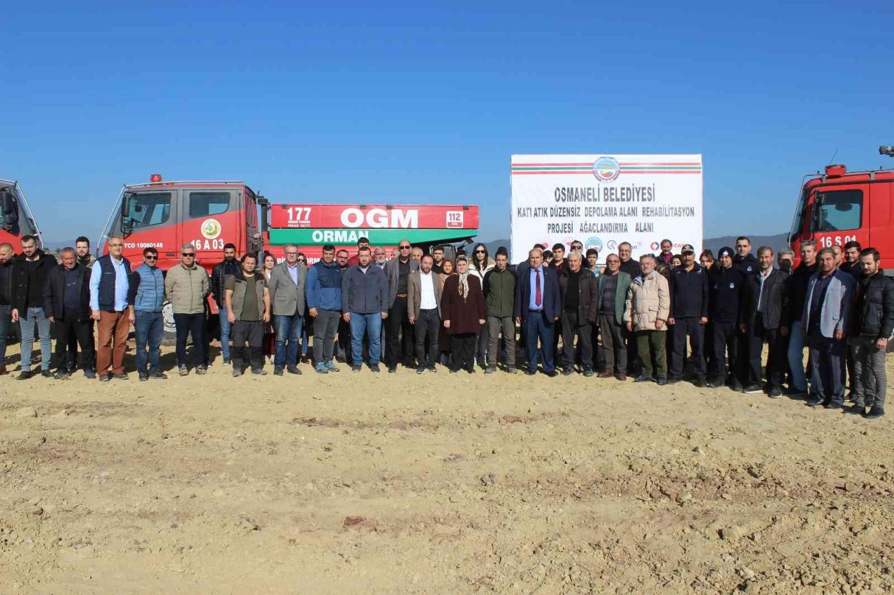 Osmaneli’nde 2 bin akasya fidanı toprakla buluştu