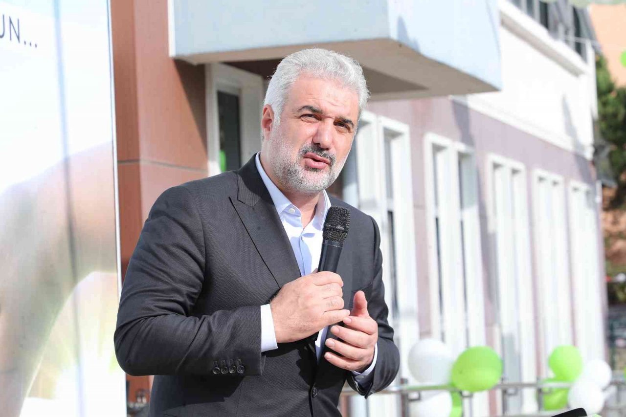 AK Parti İstanbul İl Başkanı Kabaktepe, Sancaktepe’de fidan dikimi etkinliğine katıldı