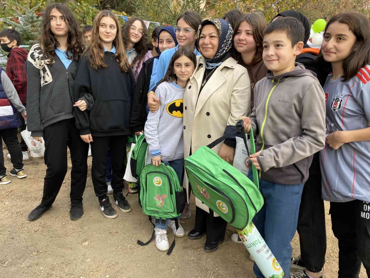 AK Parti İstanbul İl Başkanı Kabaktepe, Sancaktepe’de fidan dikimi etkinliğine katıldı