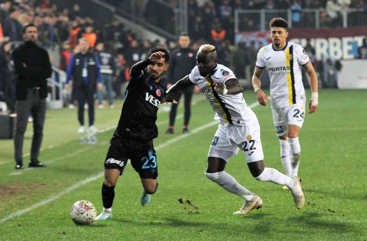 Spor Toto Süper Lig: MKE Ankaragücü: 1 - Trabzonspor: 1 (Maç sonucu)