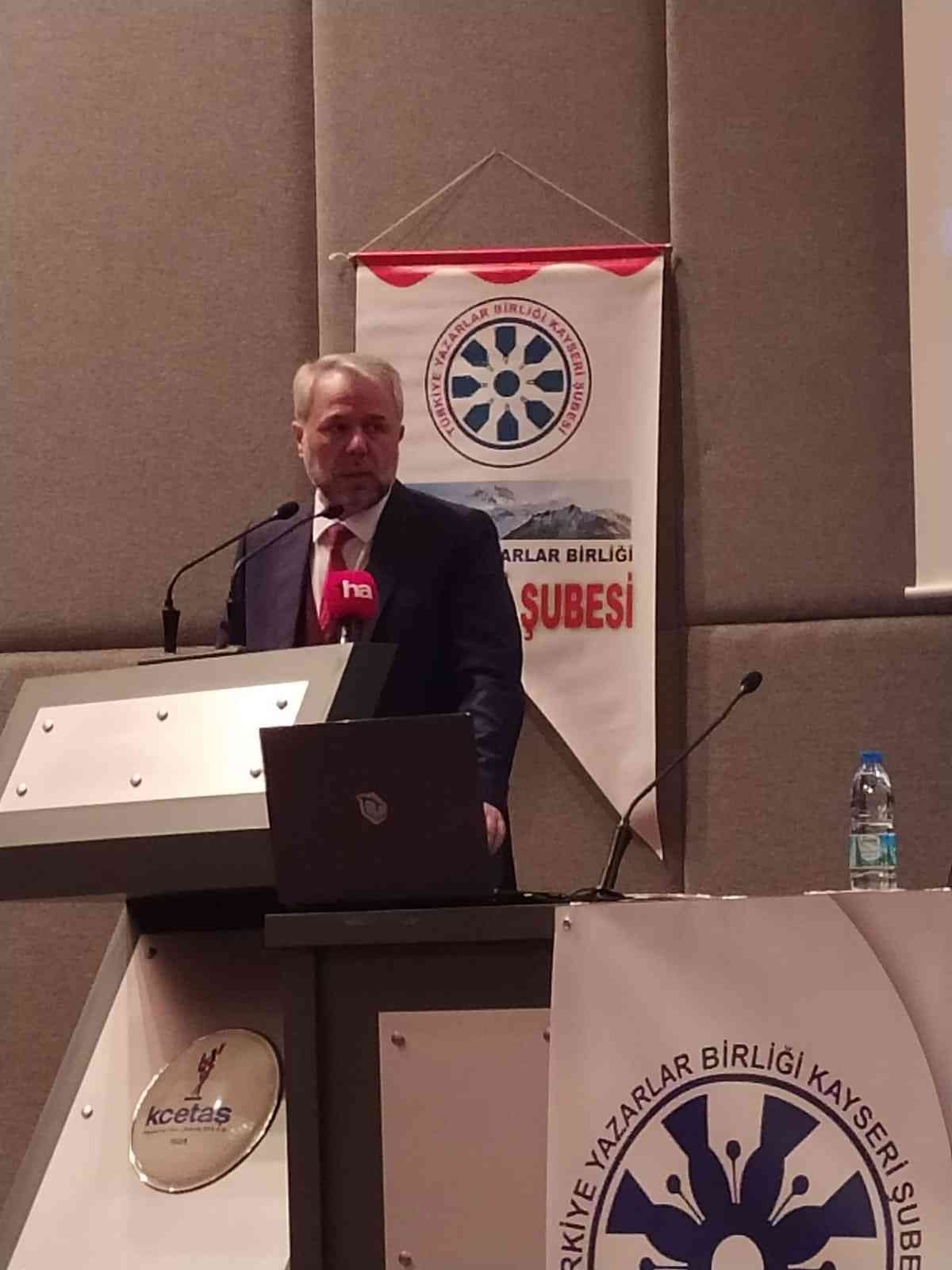 D. Mehmet Doğan: "Tarihsiz şehirler talihsiz şehirlerdir"