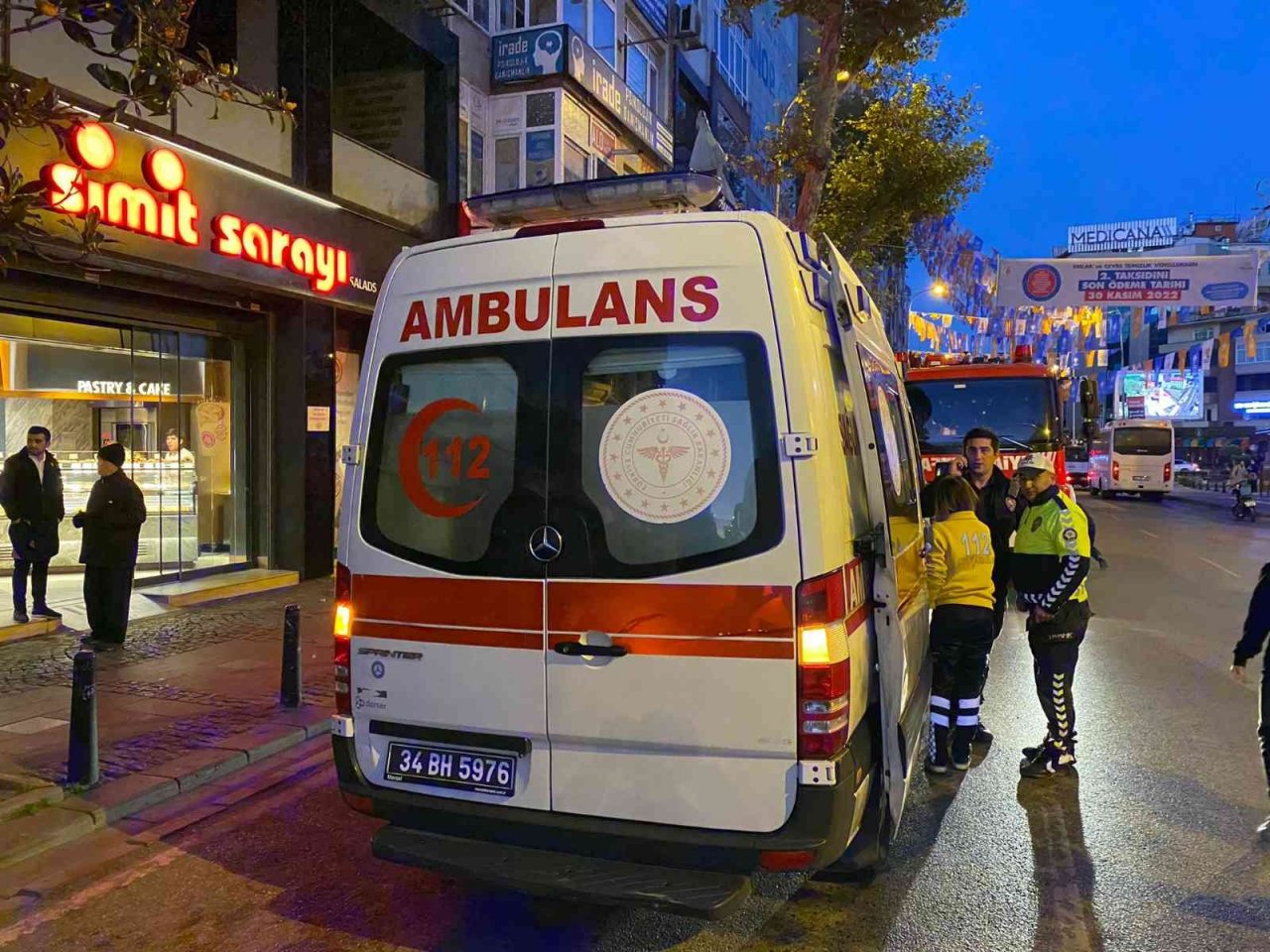 Ümraniye’de eşini işe bırakırken kaza yaptı: 2 yaralı