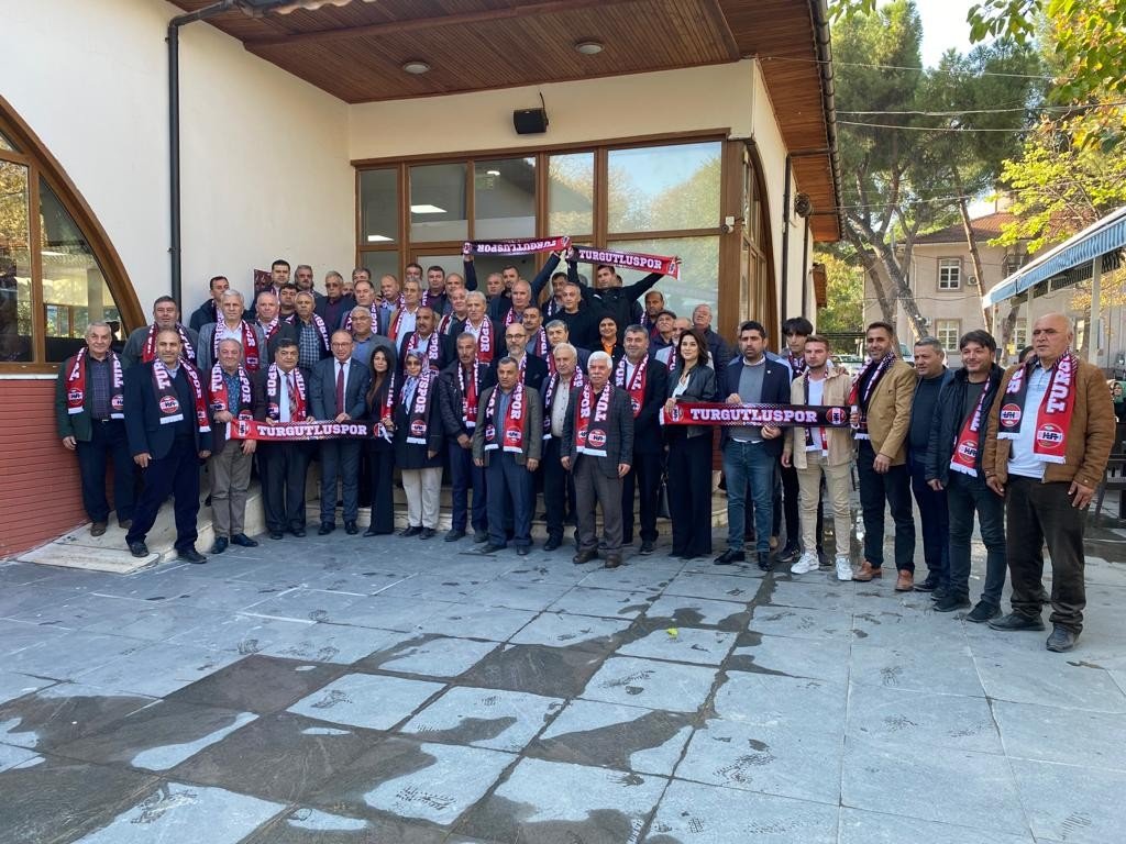 Turgutluspor yönetiminden birlik ve beraberlik kahvaltısı