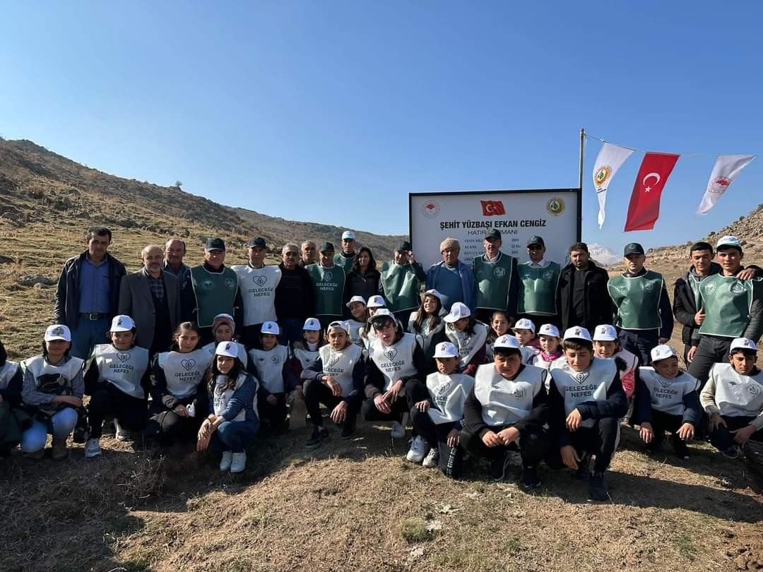 Tomarza’da bin 500 fidan toprakla buluştu