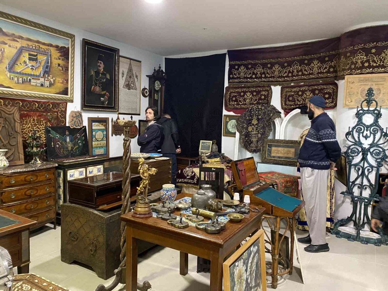 Üsküdar’da, geçmişten izleri bugüne taşıyan Antikacılar Çarşısı açıldı