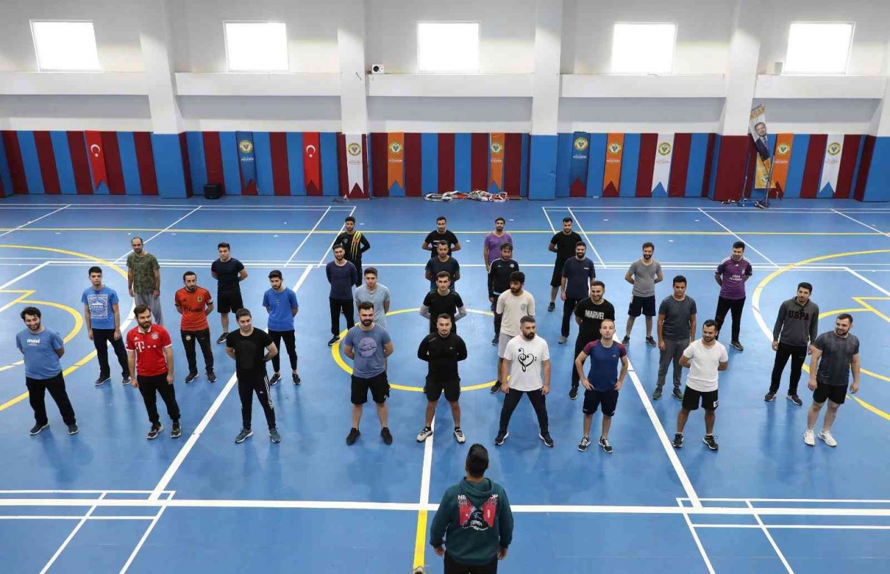 Yüreğir’de gençler POMEM’e hazırlanıyor