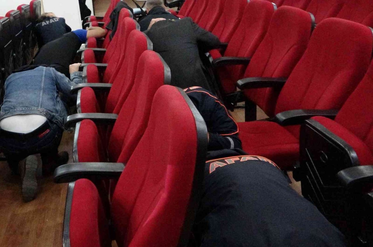 Muğla’da "Çök-Kapan-Tutun" tatbikatı gerçekleştirildi