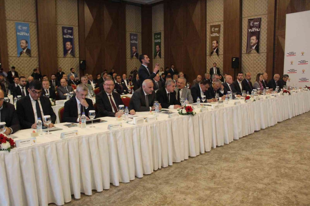 AK Partili Belediye Başkanları İstişare Toplantısı Gaziantep’te yapıldı