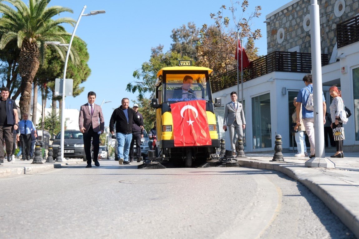 Bodrum Belediyesi, hizmet araç filosunu güçlendirdi