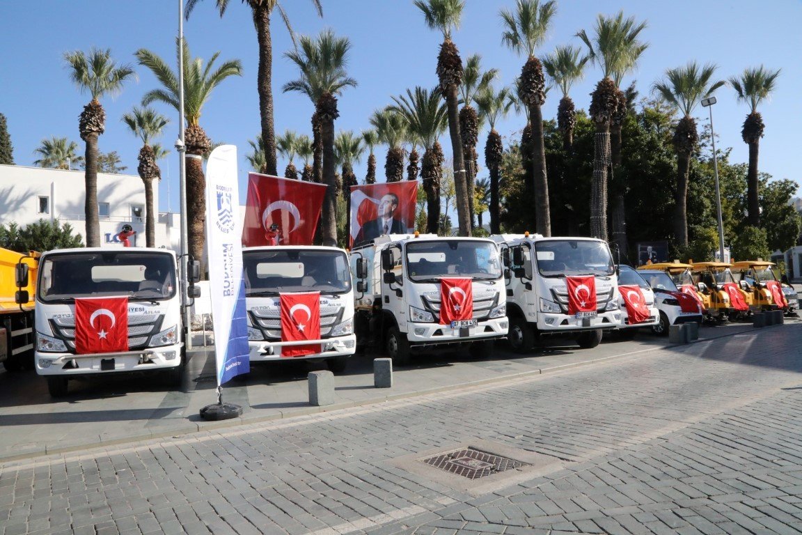 Bodrum Belediyesi, hizmet araç filosunu güçlendirdi