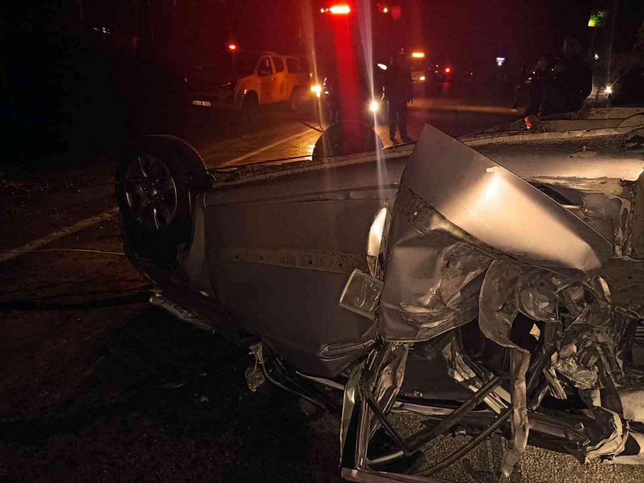 Düğün dönüşü kazada aynı aileden 2 kişi öldü, 5 kişi yaralandı