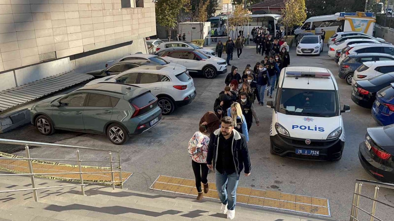 11 ildeki dolandırıcılık operasyonunda 20 kişi tutuklandı