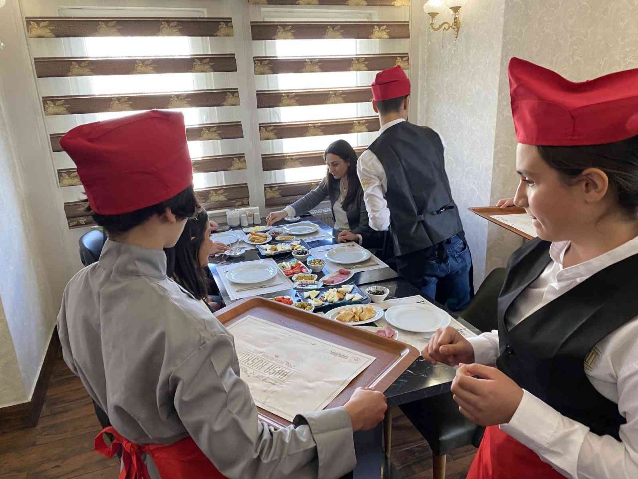 Gaziosmanpaşalı minik şeflerden anlamlı sosyal sorumluluk projesi