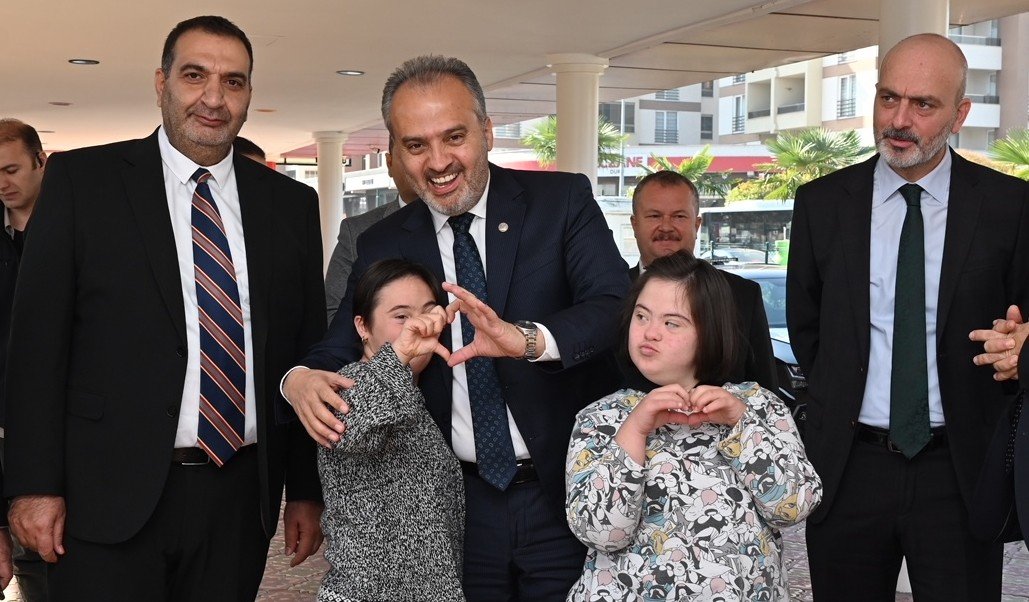 ‘Gezen Kantin’ okullarda